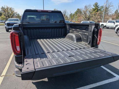 New 2026 GMC Sierra 1500 SLT w/ SLT Premium Plus Package image 7