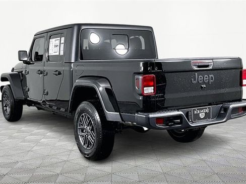 New 2026 Jeep Gladiator Sport image 4