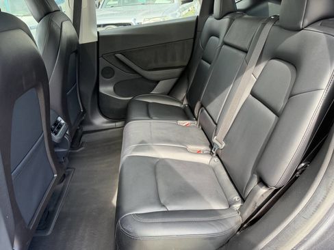 Used 2021 Tesla Model Y Performance AWD/4WD image 10