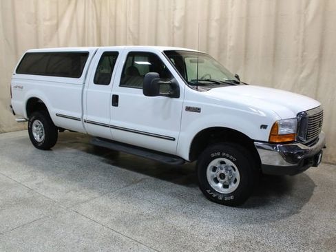 Used 1999 Ford F350 Lariat image 1