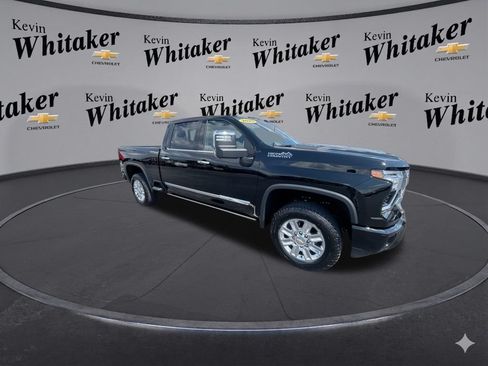 Certified 2025 Chevrolet Silverado 2500 High Country w/ High Country Premium Package AWD/4WD image 2