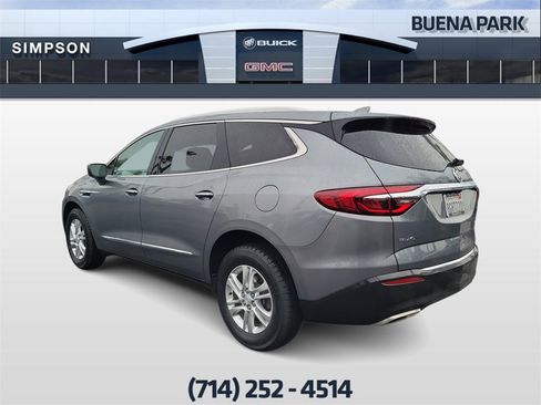 Used 2018 Buick Enclave Essence image 6