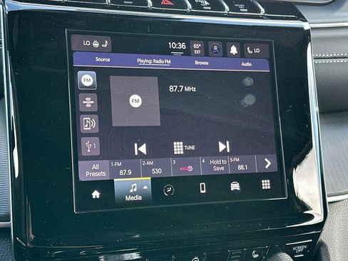 New 2025 Jeep Grand Cherokee Laredo X w/ Luxury Tech Group I image 18