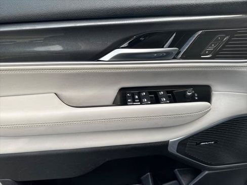 Used 2022 Jeep Wagoneer Series I w/ Convenience Group I AWD/4WD image 13