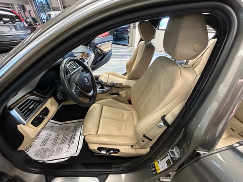 Used 2018 BMW 330i xDrive Sedan AWD/4WD image 55