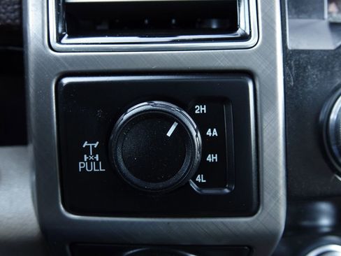 Used 2019 Ford F150 Limited w/ Trailer Tow Package image 47