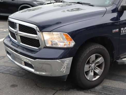Used 2019 RAM 1500 Classic SLT AWD/4WD image 6