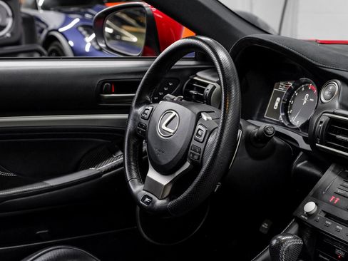 Used 2019 Lexus RC F image 23