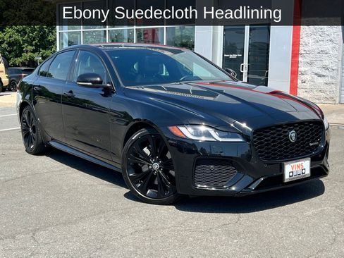 Used 2024 Jaguar XF R-Dynamic SE AWD/4WD image 7