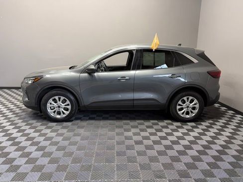 Used 2023 Ford Escape Active AWD/4WD image 6
