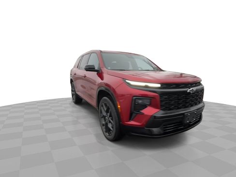 Used 2024 Chevrolet Traverse RS w/ LPO, Floor Liner Package image 6