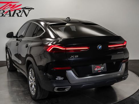 Used 2023 BMW X6 xDrive40i w/ Premium Package image 11