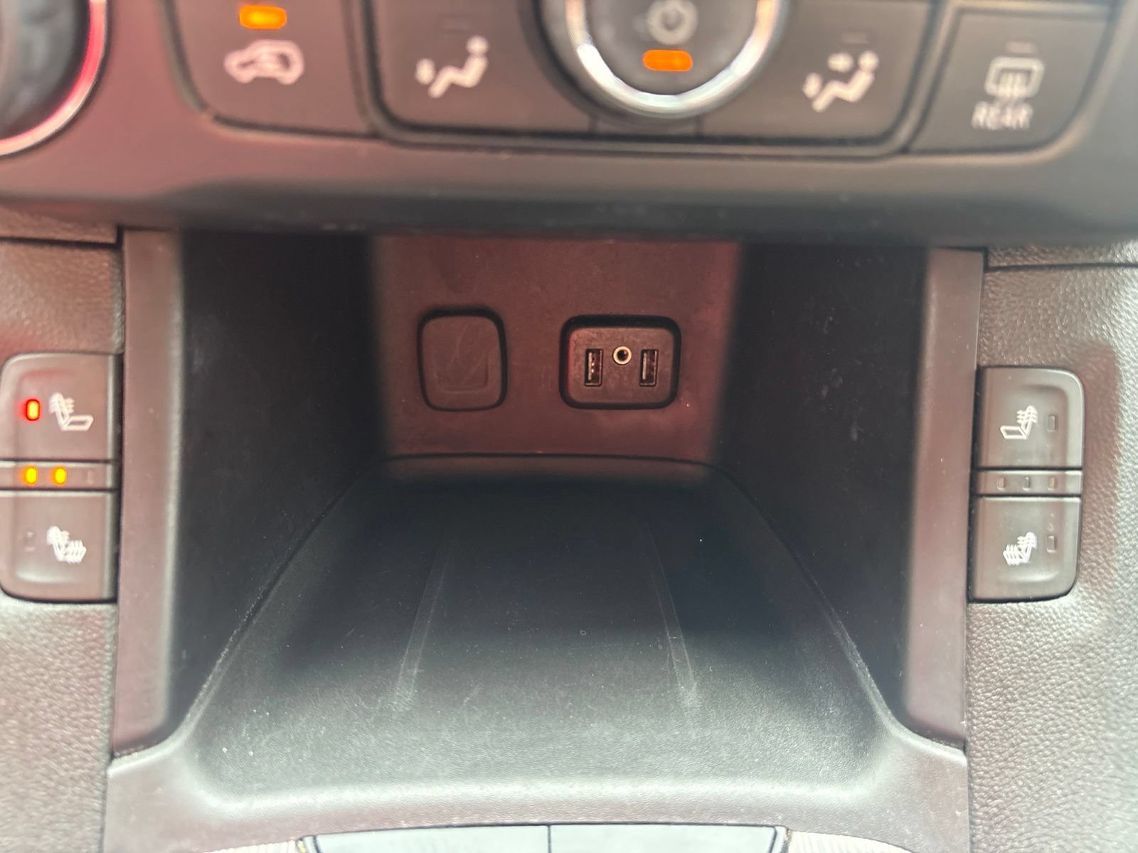 Used 2019 GMC Acadia SLT AWD/4WD image 33