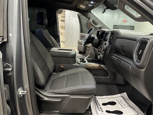 Used 2021 Chevrolet Silverado 1500 RST AWD/4WD image 32