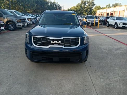 Used 2025 Kia Telluride S FWD image 5