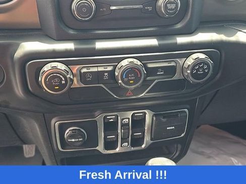 Used 2020 Jeep Gladiator Sport w/ Quick Order Package 24S AWD/4WD image 10