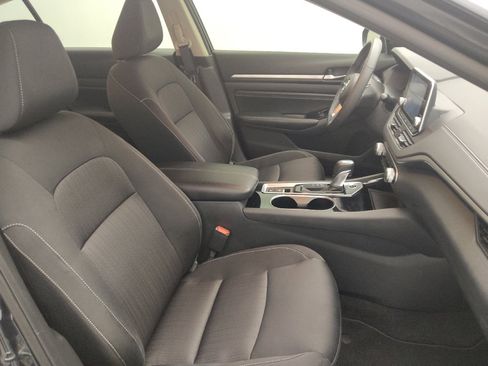 Used 2022 Nissan Altima 2.5 SV w/ SV Premium Package FWD image 21