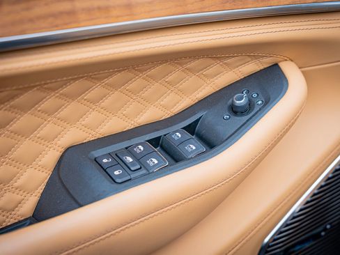 Used 2025 Jeep Grand Cherokee Summit image 13