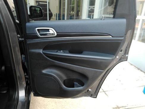 Used 2021 Jeep Grand Cherokee Limited w/ Luxury Group II RWD image 26