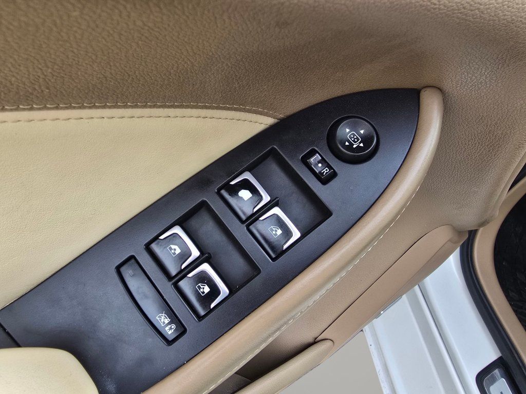 Used 2015 Cadillac CTS Premium RWD image 32