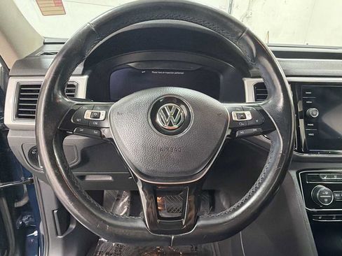 Used 2018 Volkswagen Atlas SEL Premium AWD/4WD image 16