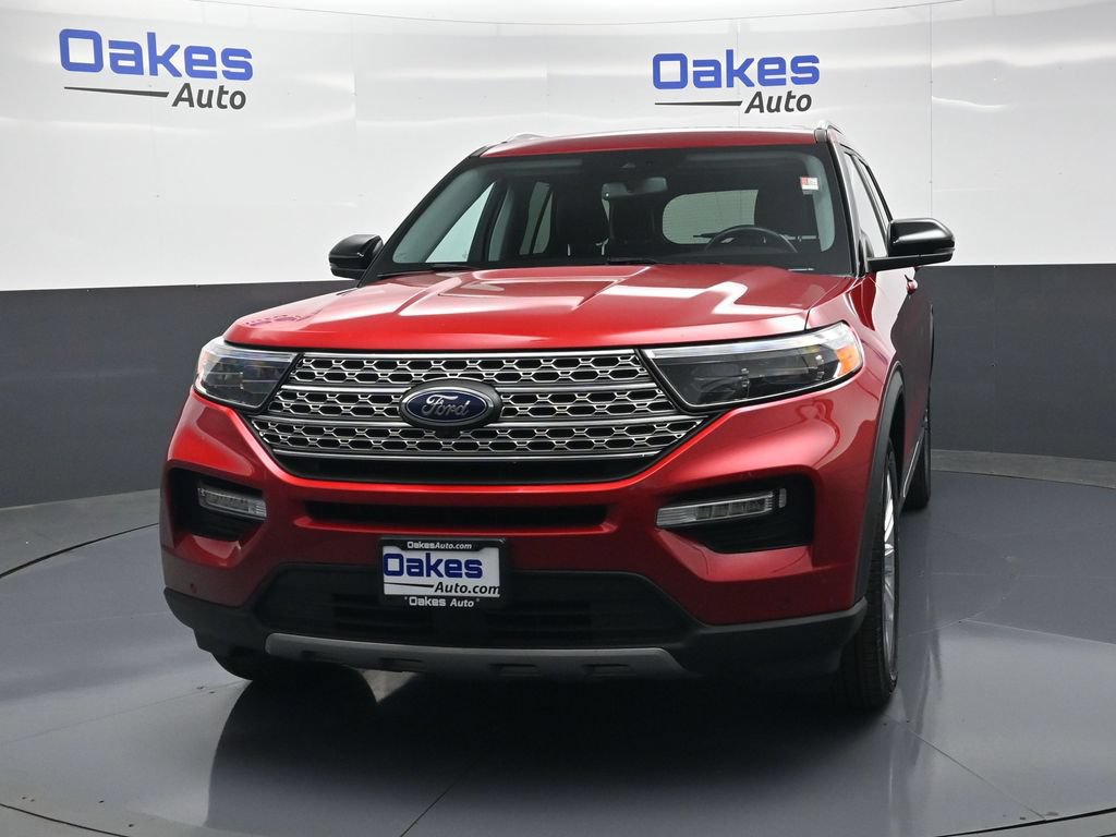 Used 2024 Ford Explorer Limited w/ Equipment Group 301A AWD/4WD image 2