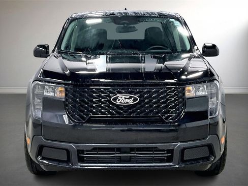 Used 2025 Ford Maverick XLT w/ Black Appearance Package image 2