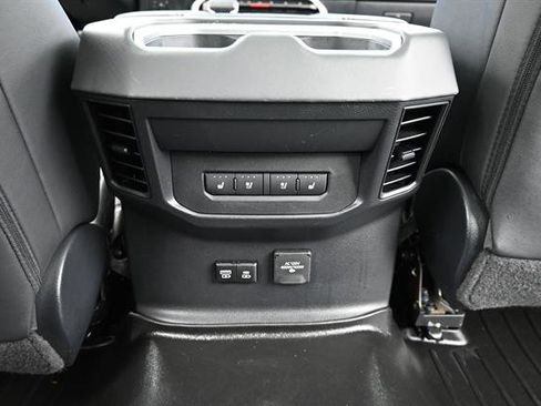 Used 2024 Toyota Tundra Platinum AWD/4WD image 14