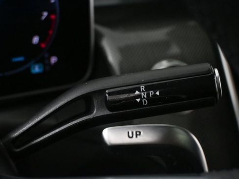 Used 2025 Mercedes-Benz GLC 43 AMG 4MATIC image 15