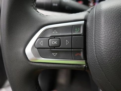 Used 2024 Jeep Compass Latitude AWD/4WD image 26