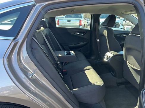 Used 2025 Chevrolet Malibu LT image 15