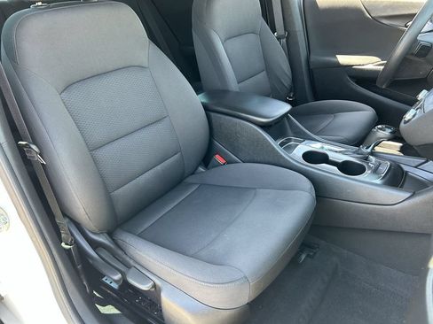 Used 2018 Chevrolet Malibu LS FWD image 10