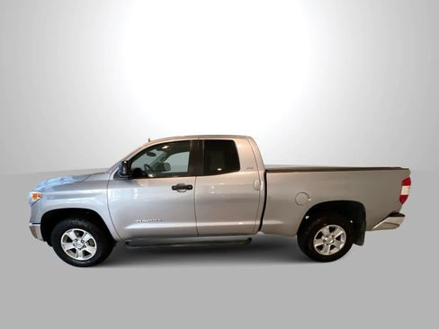 Used 2014 Toyota Tundra SR5 AWD/4WD image 5