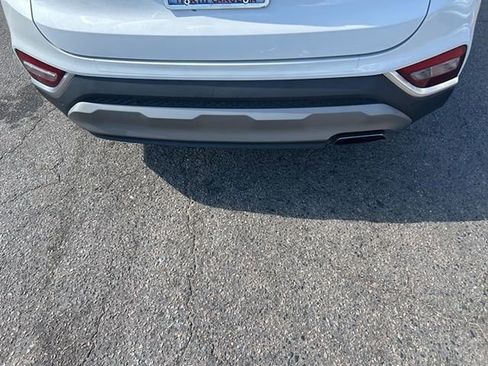 Used 2019 Hyundai Santa Fe FWD image 5