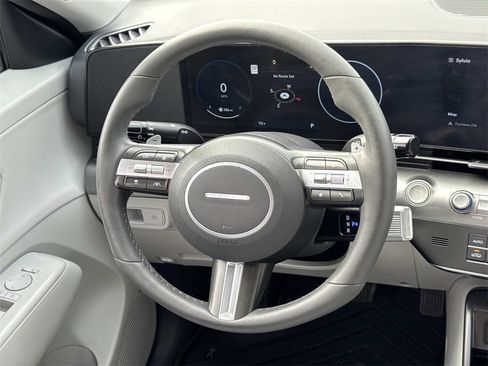 Used 2024 Hyundai Kona Limited image 9