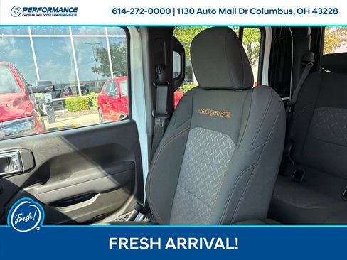 Used 2026 Jeep Gladiator Mojave w/ Safety Group AWD/4WD image 15