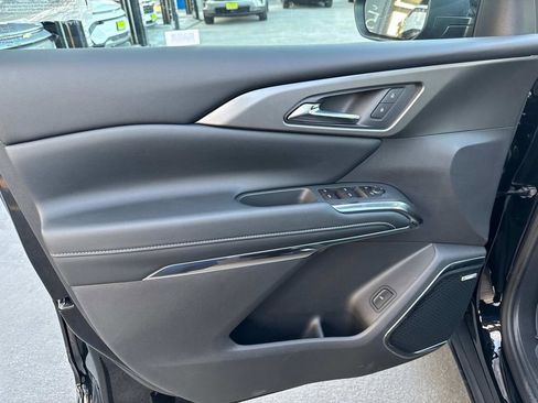 New 2026 Chevrolet Traverse LT w/ Enhanced Driving Package image 14