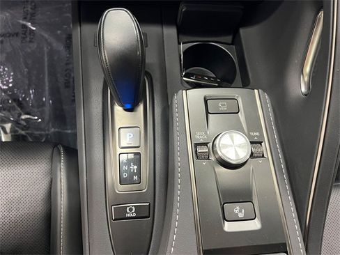 Certified 2024 Lexus LC 500 Convertible image 19