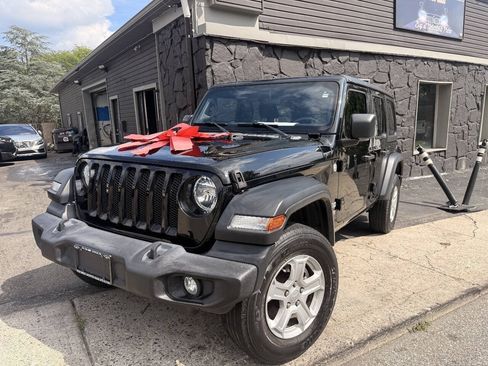 Used 2020 Jeep Wrangler Unlimited Sport S AWD/4WD image 2