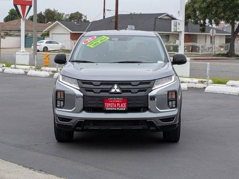 Used 2025 Mitsubishi Outlander Sport LE AWD/4WD image 2