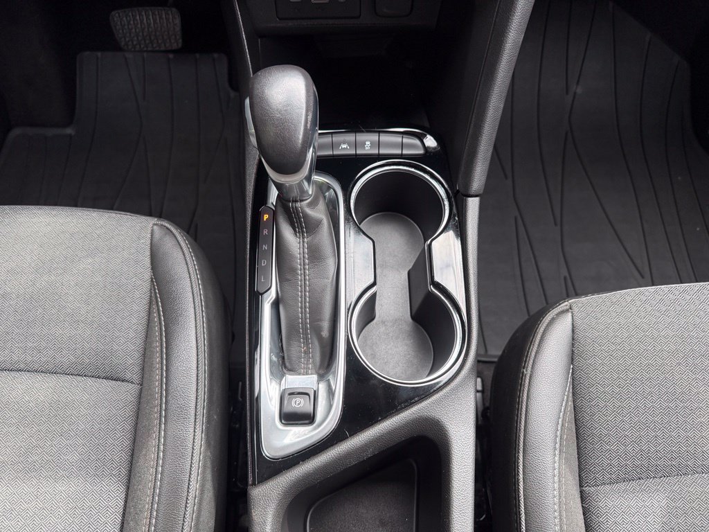Used 2020 Buick Encore GX Preferred w/ Cold Weather Comfort Package FWD image 19
