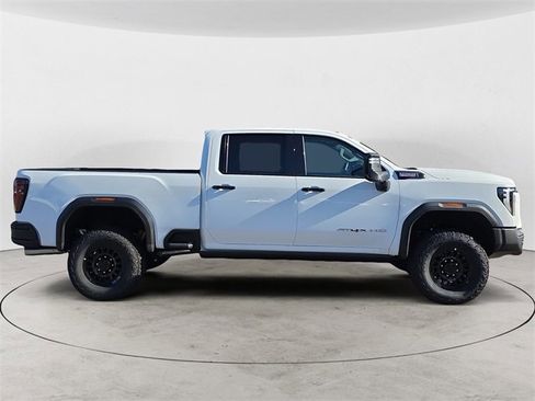 New 2026 GMC Sierra 2500 AT4X w/ AT4X AEV Edition image 6