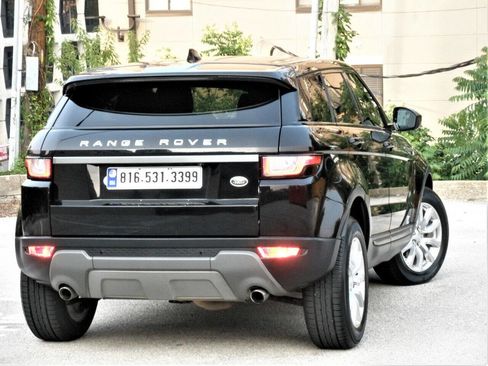Used 2019 Land Rover Range Rover Evoque image 11