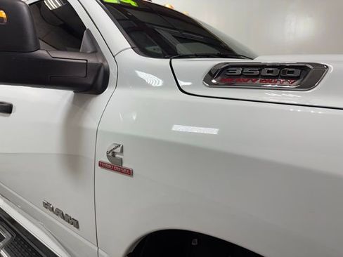 Used 2024 RAM 3500 Big Horn image 11