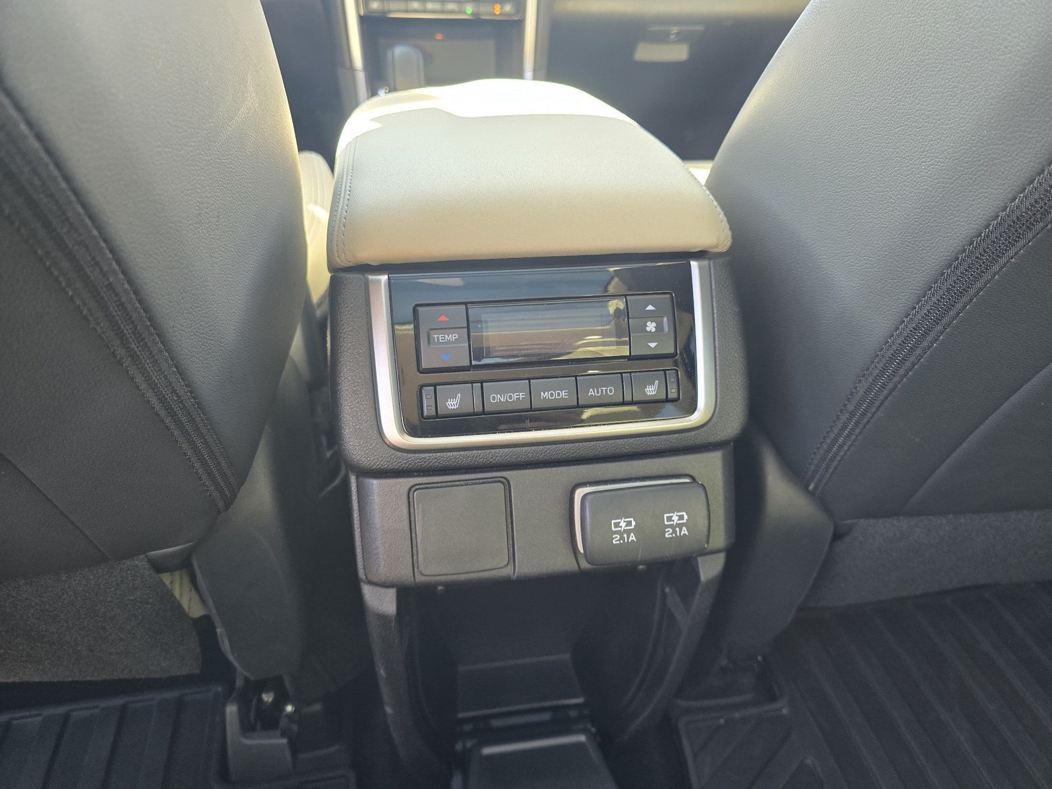 Used 2020 Subaru Ascent Limited w/ Technology Package AWD/4WD image 30
