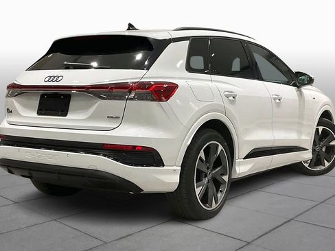 Used 2024 Audi Q4 e-tron Premium Plus image 11