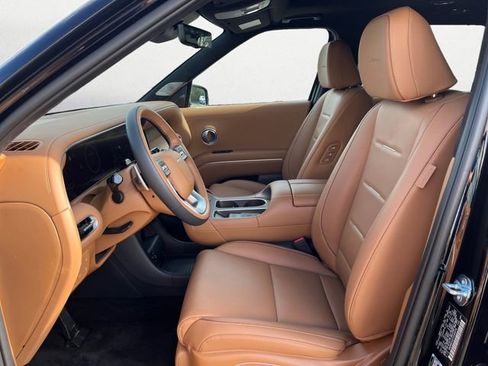 Used 2026 Hyundai Palisade Calligraphy image 10