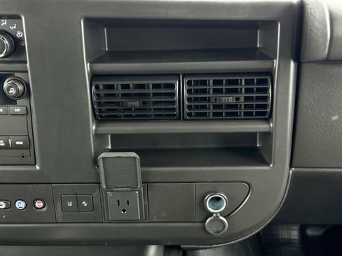 New 2026 Chevrolet Express 2500 w/ Driver Convenience Package image 4