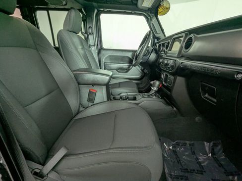 Certified 2022 Jeep Wrangler Unlimited Sport image 33