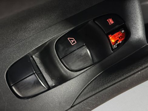 Used 2013 Nissan Altima 2.5 SV FWD image 15